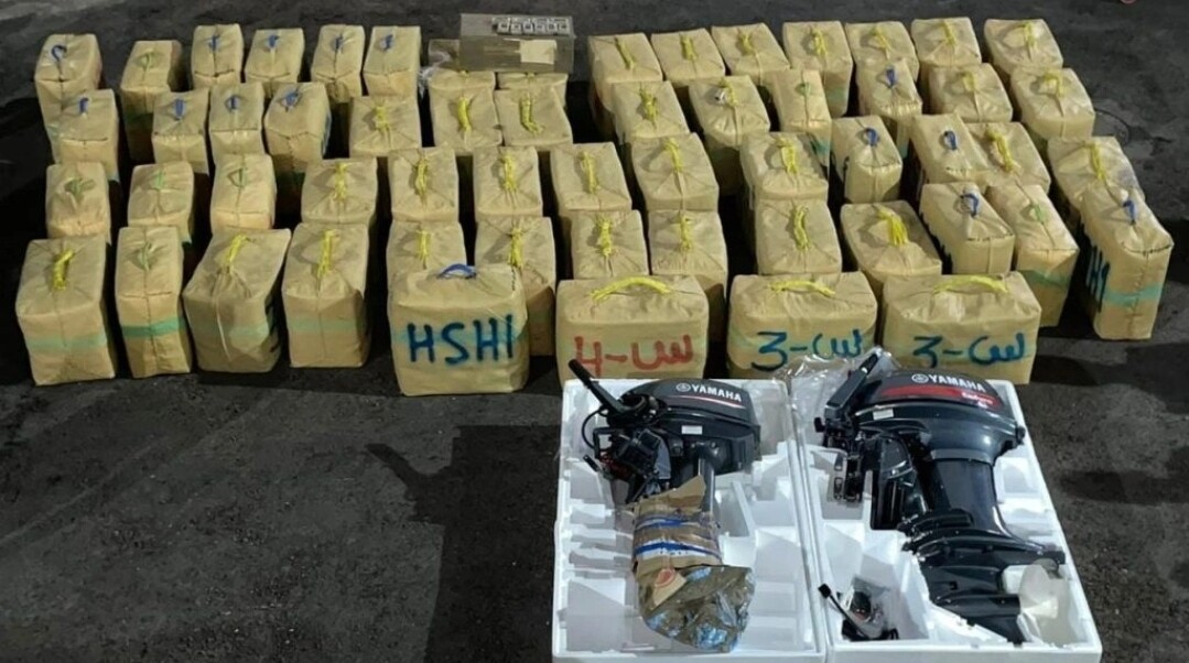 حجز طنين من الحشيش داخل سيارة نفعية ضواحي أكادير وتوقيف سائقها