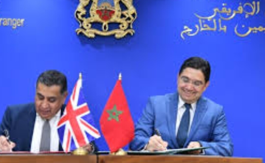 “وزير الدفاع البريطاني” :      الصحراء مغربية ولا بديل عن الحكم الذاتي