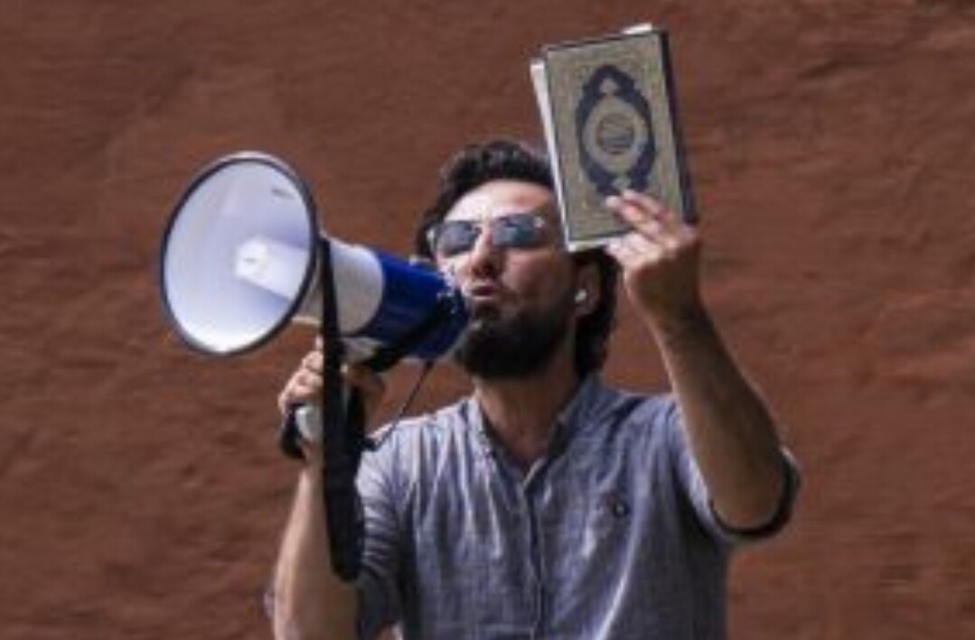 الاتحاد الأوروبي يندد بالسويد ويرفض بشدة حرق المصحف ويقول هذا عمل استفزازي واضح
