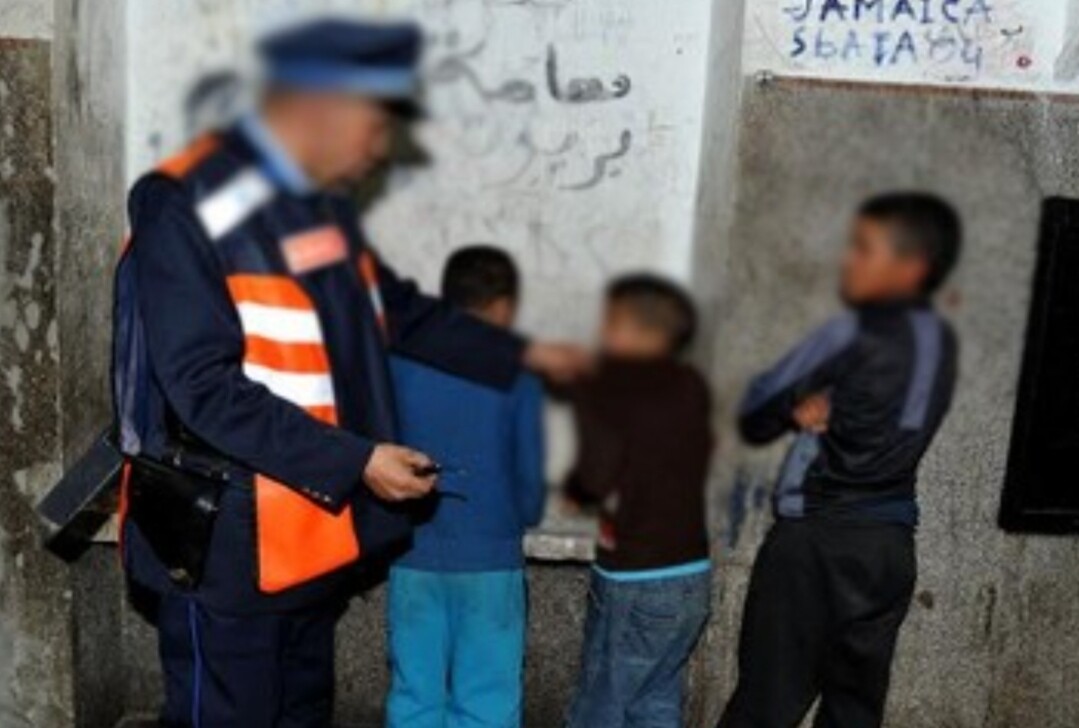مثير :   أحدهم لا يتجاوز 3  سنوات … الشرطة بمراكش تستدعي أطفال لمنعهم من اللعب