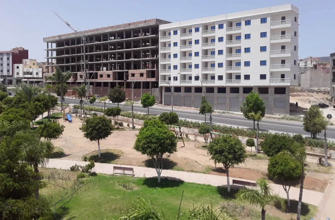 ساكنة بجماعة إحدادن بالناظور تطالب عامل الإقليم بتفعيل دوره وسلطته على “كروش لحرام”  !!