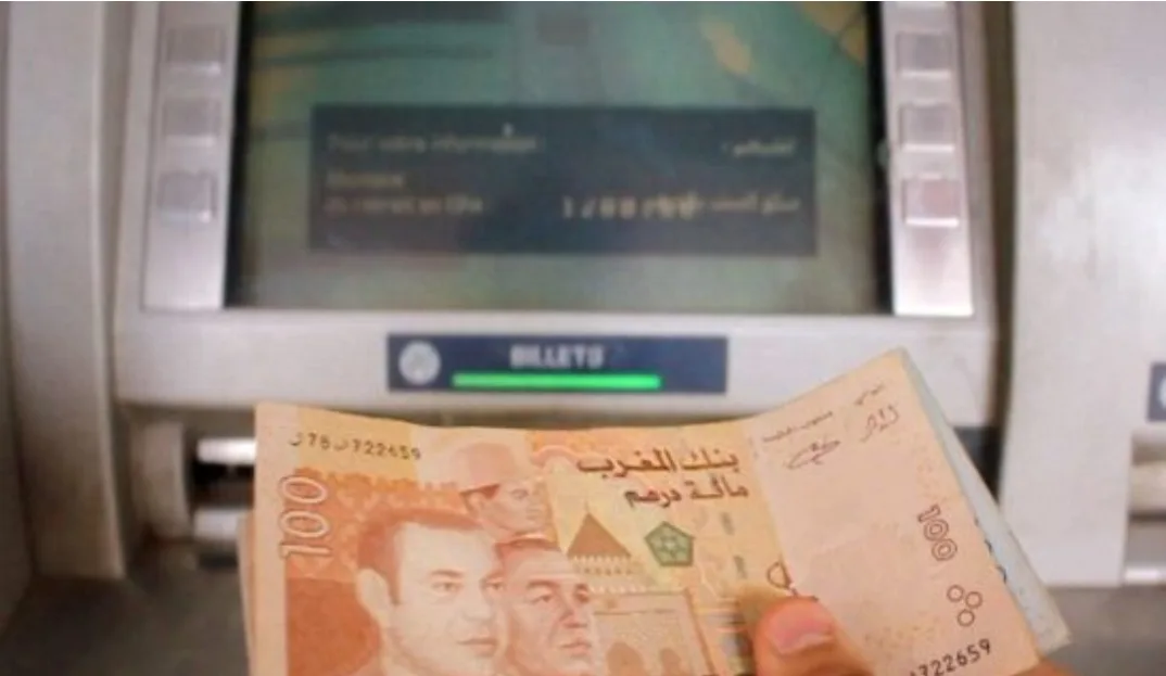 تراجع عجز السيولة البنكية بالمغرب إلى 114,2 مليار درهم