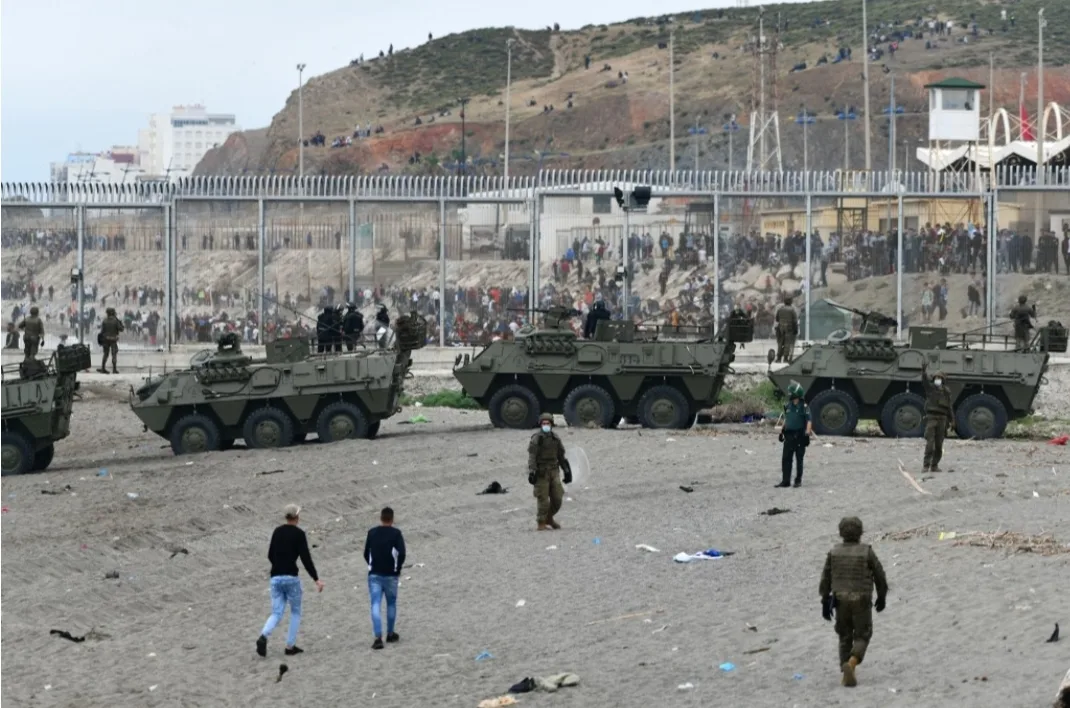 استخباراتي إسباني :    المغرب لديه خطة سينفذها في سنة 2030 لاسترجاع سبتة ومليلية في ظرف يومين !!