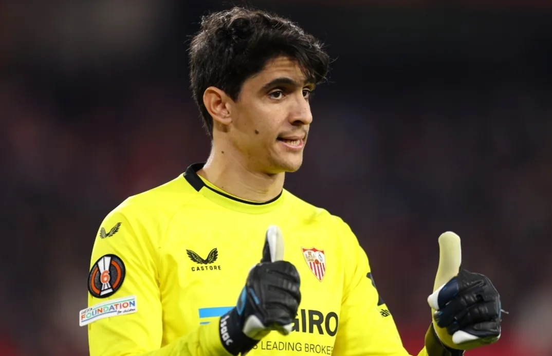 مجرد أكاذيب الصحافة … لا ريال مدريد ولا سان جيرمان ولا بايرن … رئيس إشبيلية ينفي تلقي بونو لأي عرض من هذه الفرق