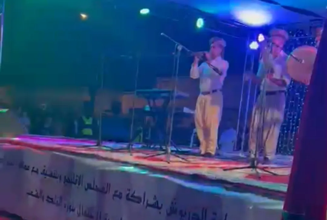 فيديو :   عامل الدريوش يأمر رئيسا المجلسين البلدي والإقليمي بتخصيص ميزانية ضخمة له لصرفها على أمسية