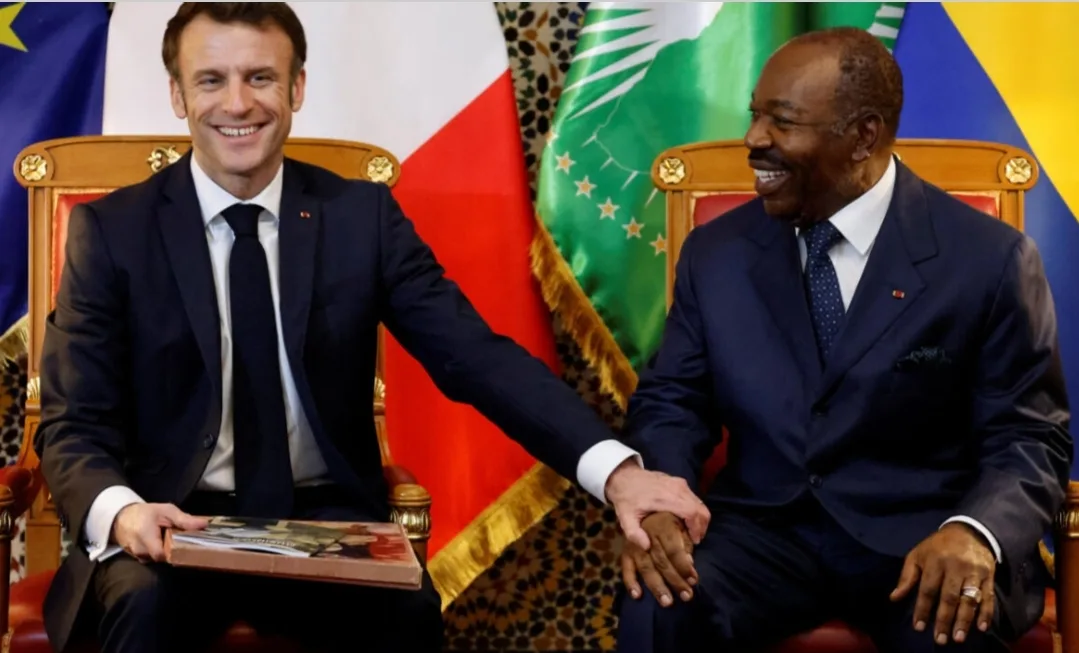 بعد مالي وبوركينا فاسو والنيجر … فرنسا تخشى سقوطا جديدا في الغابون بعد إزاحة عميلها بونغو