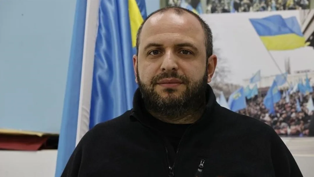 الرئيسي الأوكراني يعين المسلم عميروف وزيرا للدفاع بدلا لليهودي ريزنيكوف