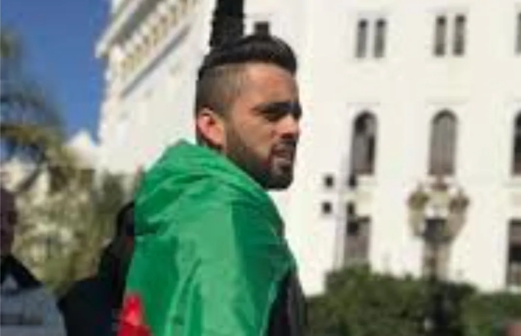 بسبب مقتل شابين مغربيين  … وبعد إلغاء حفل مغنية جزائرية بالبيضاء … إلغاء حضور مغني جزائري آخر بمهرجان أكادير