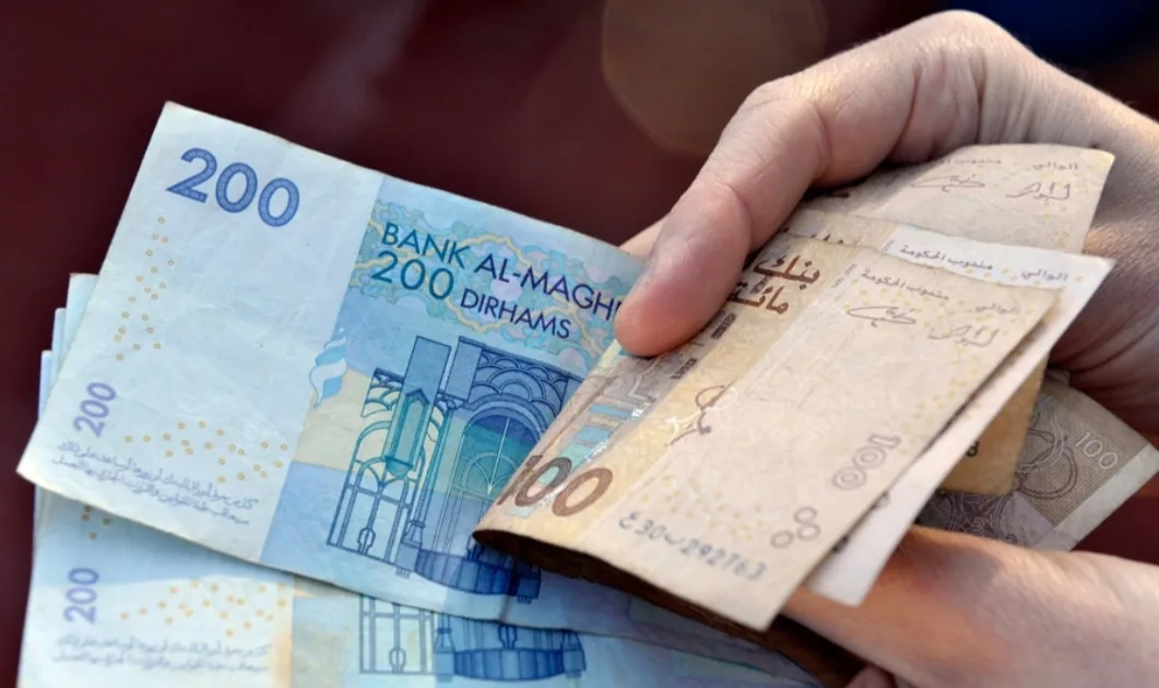 حكومة أخنوش تكشف عن موعد انطلاق صرف تعويضات الأسر المعوزة