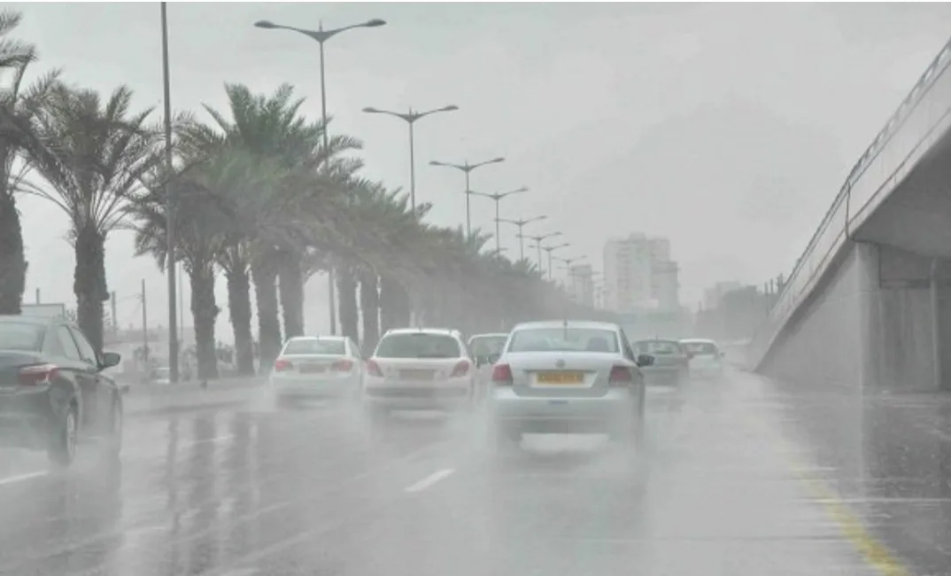 نشرة إنذارية:     رياح وأمطار رعدية قوية بمختلف مناطق الجهة الشرقية وبولمان