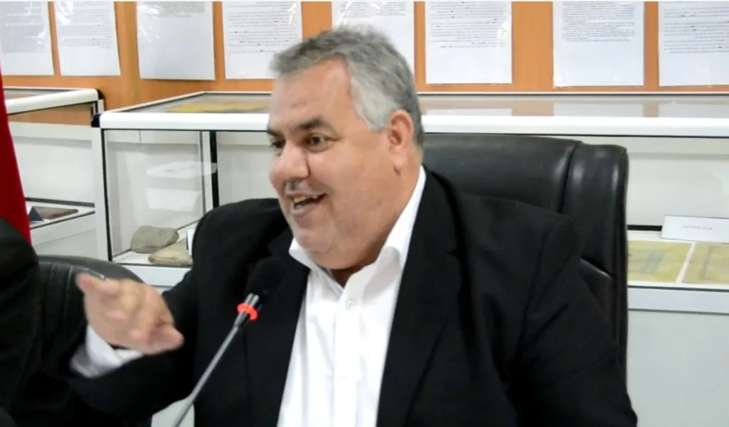 رئيس جماعة بني أنصار يطلب من الساكنة المحلية المساعدة في إحصاء ممتلكاتهم