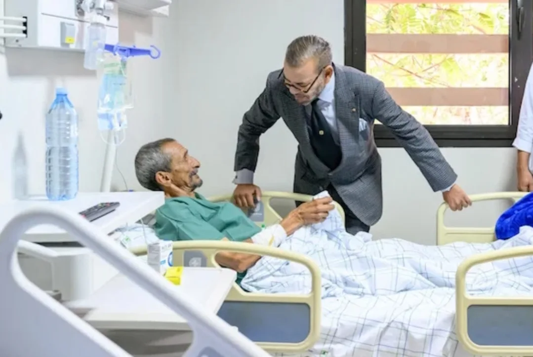 الملك محمد السادس يتبرع بمائة مليار سنتيم لضحايا زلزال الحوز