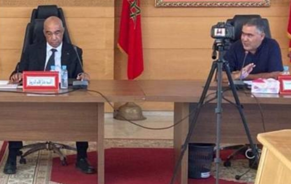 لجنة تفتيش من وزارتي الداخلية والمالية تحل بالمجلس الإقليمي للدريوش الذي يسيره عامل الإقليم !