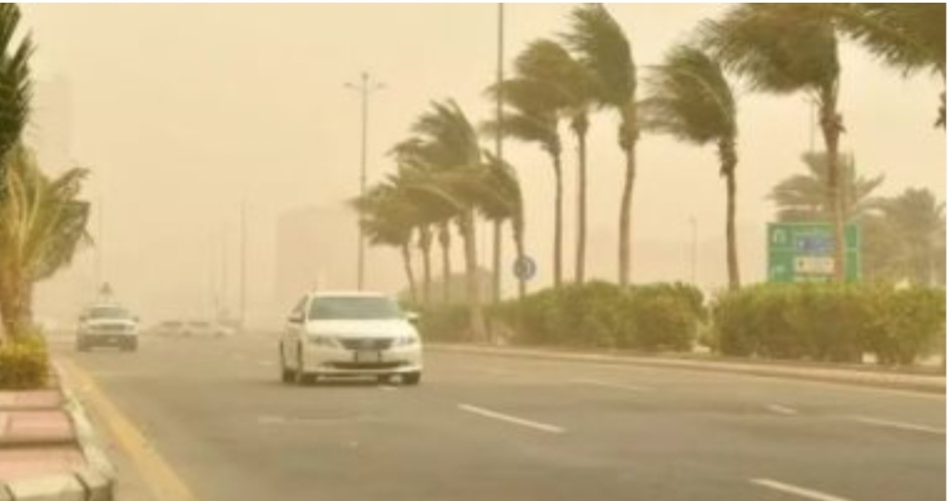 أمطار متفرقة قوية ورياح بالمغرب
