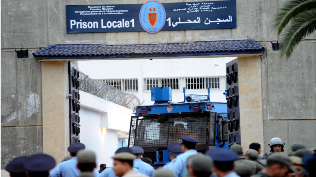 بشرى للمجرمين والمدانين المغاربة الميسورين ..  “الأغلبية الحكومية” تؤيد شراء السجن بـمبلغ يصل إلى 2000 درهم عن كل يوم