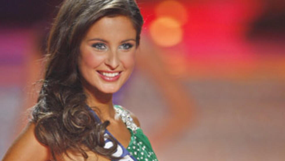 ملكة جمال فرنسا ”تهربُ” إلى المغرب بسبب رجل ذو لحية بيضاء هددها بالقتل في باريس