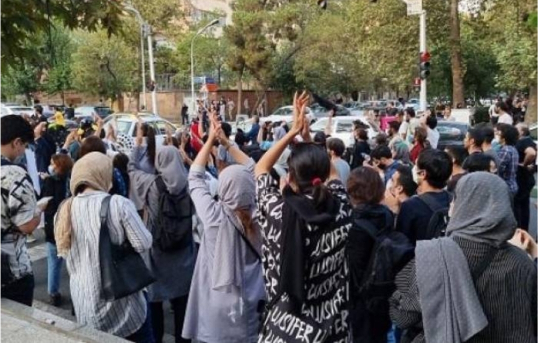 إحتجاجات مرتقبة بعد إلغاء 34 نواة جامعية و20 برلمانيا يدخلون على الخط