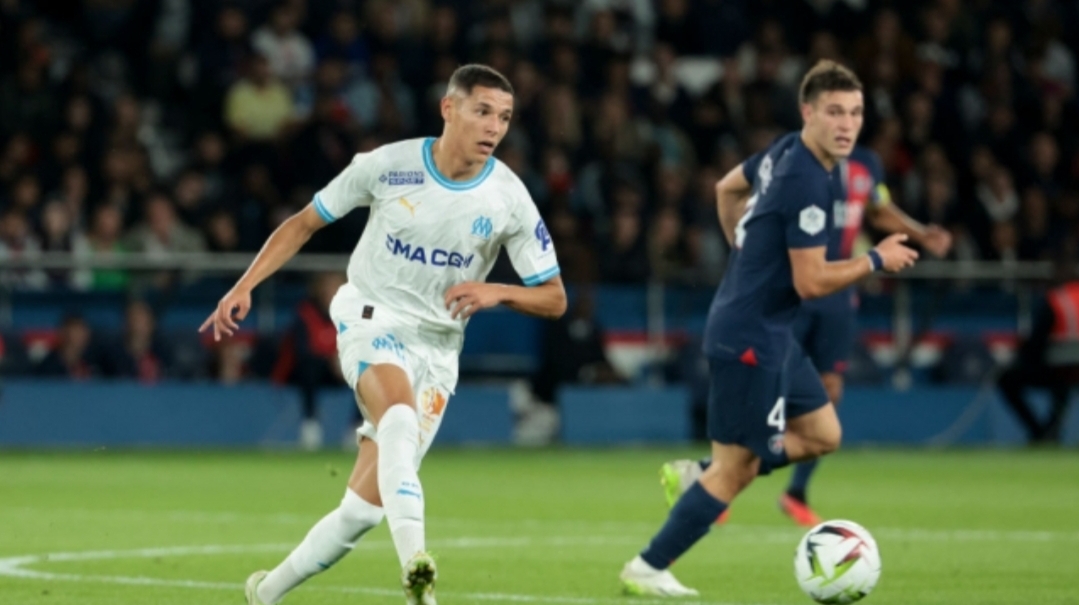 النجم حارث يتألق وأوناحي متوسط الأداء … فوز أول لمرسيليا تحت قيادة المدرب غاتوسو