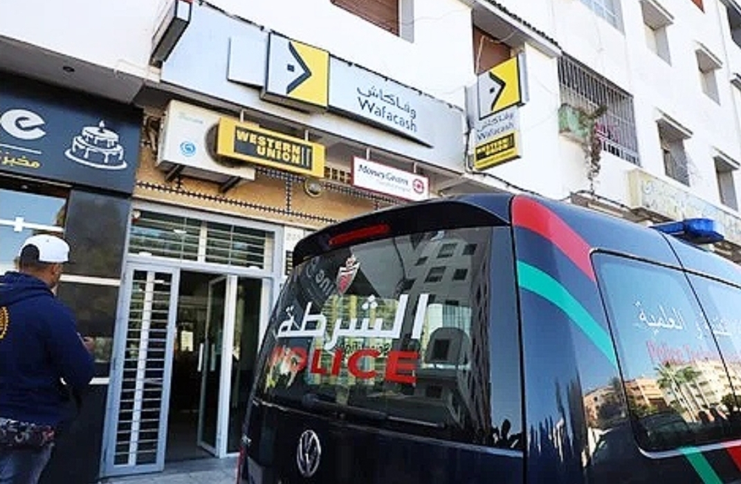 شاب يقتحم وكالة بنكية بمكناس يومه الأربعاء ويسرق ملايين السنتيمات قبل أن يسقط في أيدي الشرطة