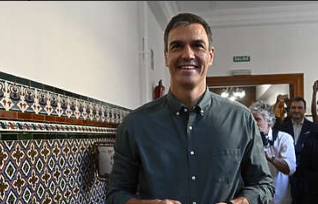 سانشيز على خطوة صغيرة من الحصول على أغلبية تُبقيه رئيسا لحكومة إسبانيا