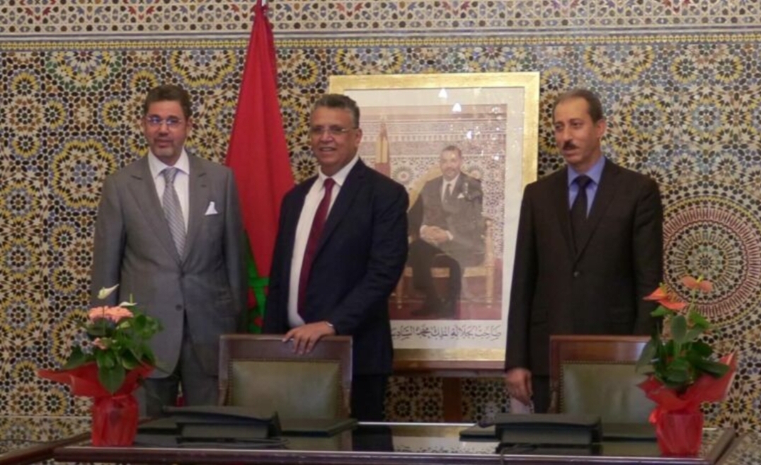 وزير العدل يهاجم القضاء :     الأحكام بالمغرب “قاسية” وسجن الأطفال مرتكبي شغب الملاعب “جريمة”