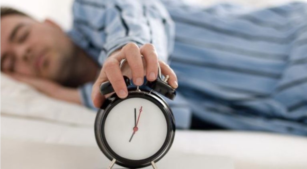 إتصالات المغرب خارج التغطية وتتأثر بحذف ساعة في أوروبا … لتقوم بحذف ساعة من هواتف المغاربة