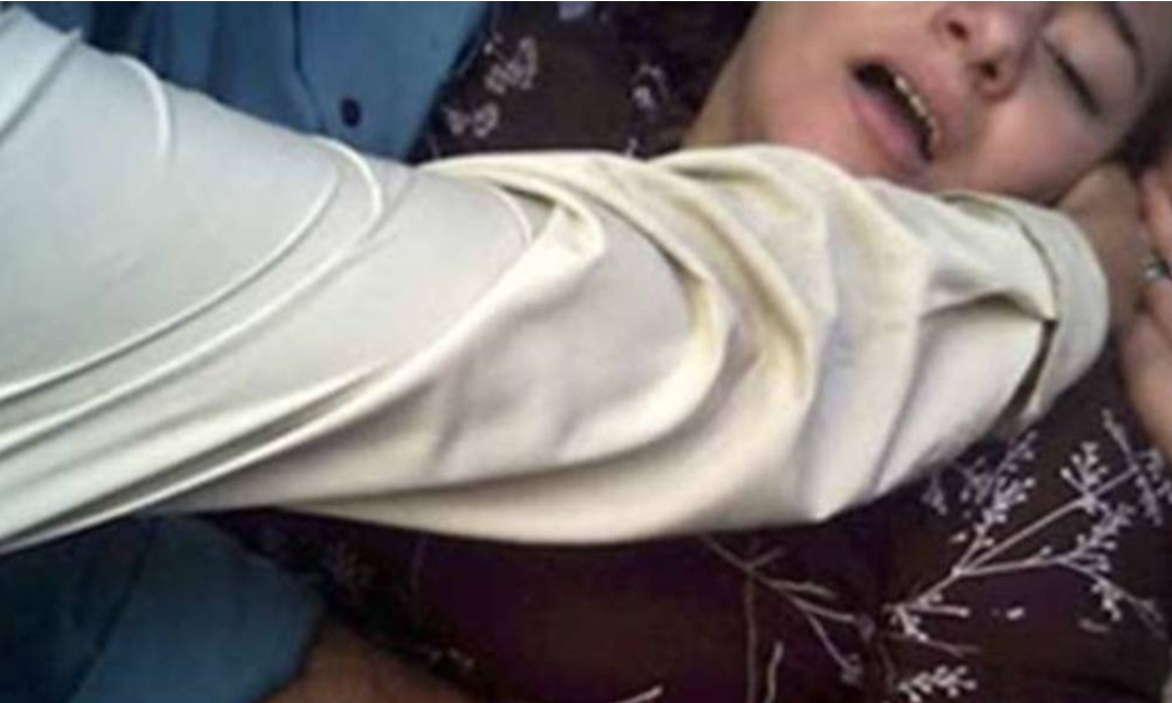 5 سنوات سجنا لراقي شرعي “إغتصب” فرنسية بطنجة ، والتي منحته 8 ملايين لإخراج الجن العاشق منها !