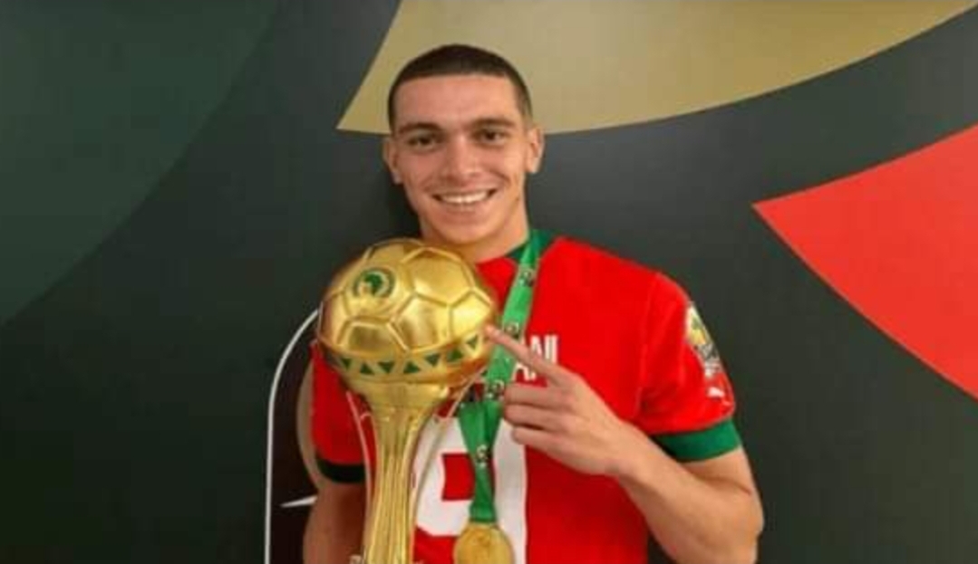 لاعب المنتخب المغربي يكذب الصحافة الجزائرية حول مزاعم انضمامه إلى المنتخب الجزائري