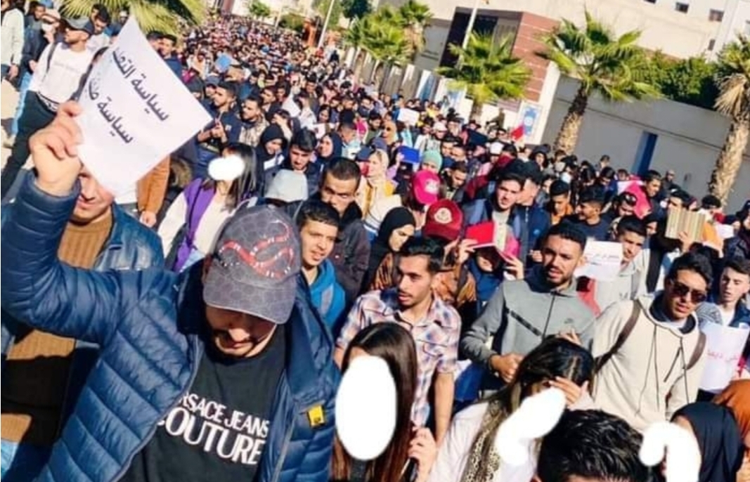 ماذا يجري بكلية سلوان بالناظور … زوجة مدير ثانوية بإمزورن تنال إجازة بميزة رغم ضبطها تغش !