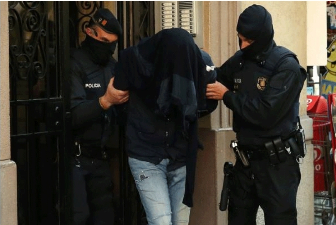 المخابرات المغربية تدل مدريد على مكان وجود مهاجر مغربي مقيم باسبانيا خطط للقيام بتفجيرات