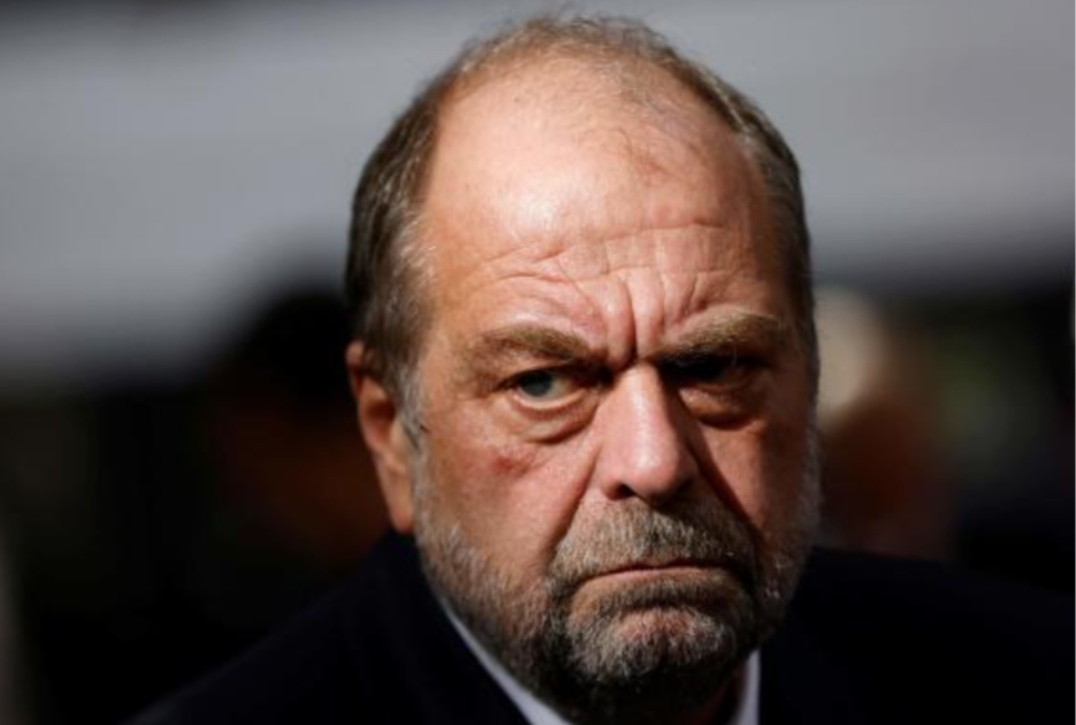 سابقة :    وزير العدل الفرنسي الحالي يمثل أمام القضاء بتهم فساد