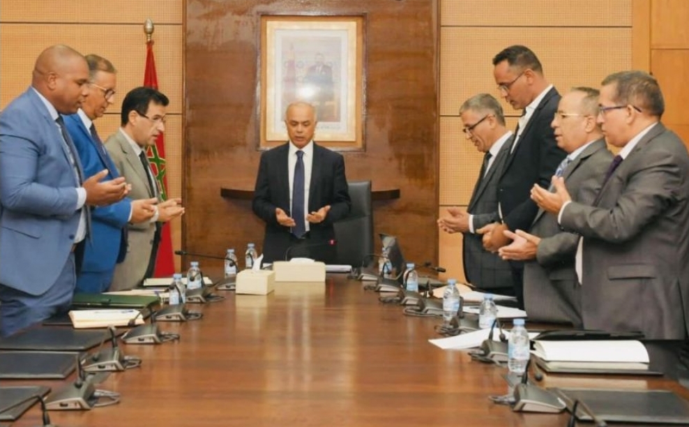 النّقابات الأربع التي وقّعت على “القانون الأساسي” مع الوزير بنموسى ، تنقض عهدها وتلتحق بـ “الشارع”