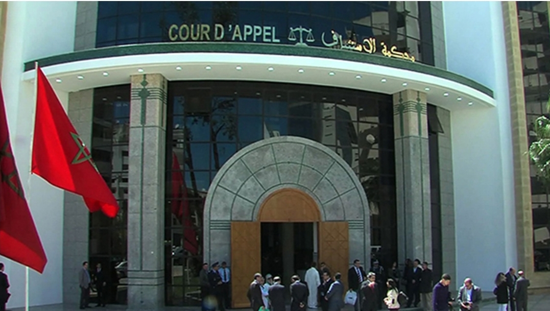 إستئنافية طنجة تدين أب بعشر سنوات سجنا داوم على إغتصاب إبنته القاصر