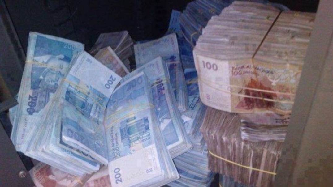 إدانة شخص سرق مبلغ 150 مليون سنتيم من بيت والده