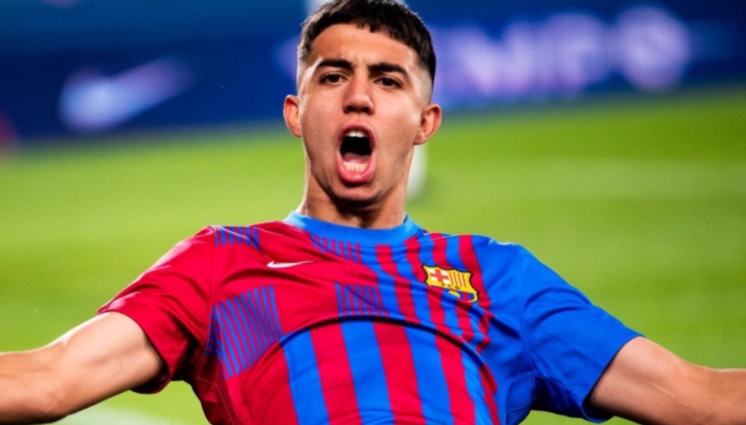 “الجوهرة الصاعدة” أخوماش يرفض دعوة الإلتحاق بالمنتخب الإسباني ويفضل اللعب مع المغرب