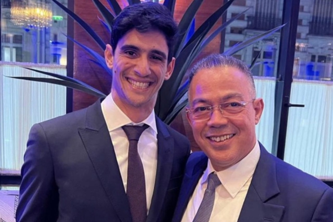 إعلام الكابرانات يدعي حرمان الجزائري محرز من الكرة الذهبية الإفريقية لصالح بونو قبل الإعلان عن الفائز بها رسميا