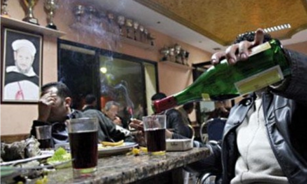 بشرى للسكارى … أخنوش يلغي قرار حكومة العدالة والتنمية السابقة بالزيادة في الضرائب على الخمور