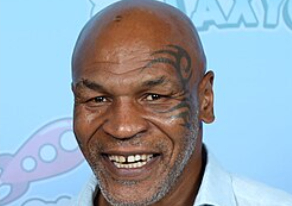 الملاكم “المسلم” مايك تايسون يجمع التبرعات لدعم إسرائيل!