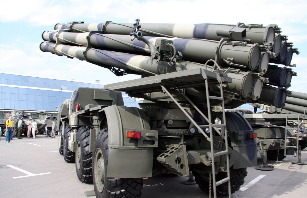 تفاصيل “صفقات عسكرية” أبرمتها المملكة المغربية حول المدفعية أرض-أرض والراجمات الصاروخية