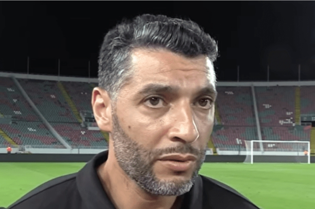 ( يعتمد على حارس ضعيف ) الجمهور الرياضي المغربي يطالب بإقالة مدرب المنتخب الأولمبي لضعفه وعدم قدرته على إستغلال إمكانيات نجوم المنتخب !