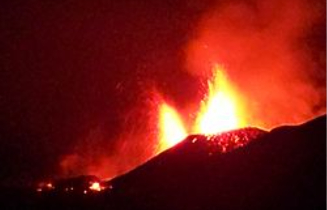 تسبب في تعطيل الرحلات الجوية لأسبوعين في أوروبا عام 2010 … بركان إيسلندا يعود لنشاطه !!