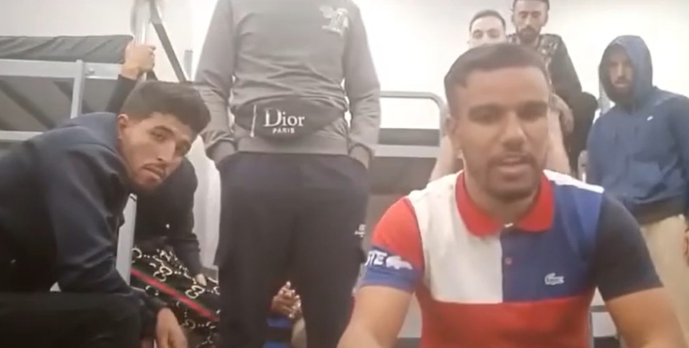 48 سائحا مغربيا محتجزين بمطار إسطنبول يستنجدون السلطات المغربية التدخل