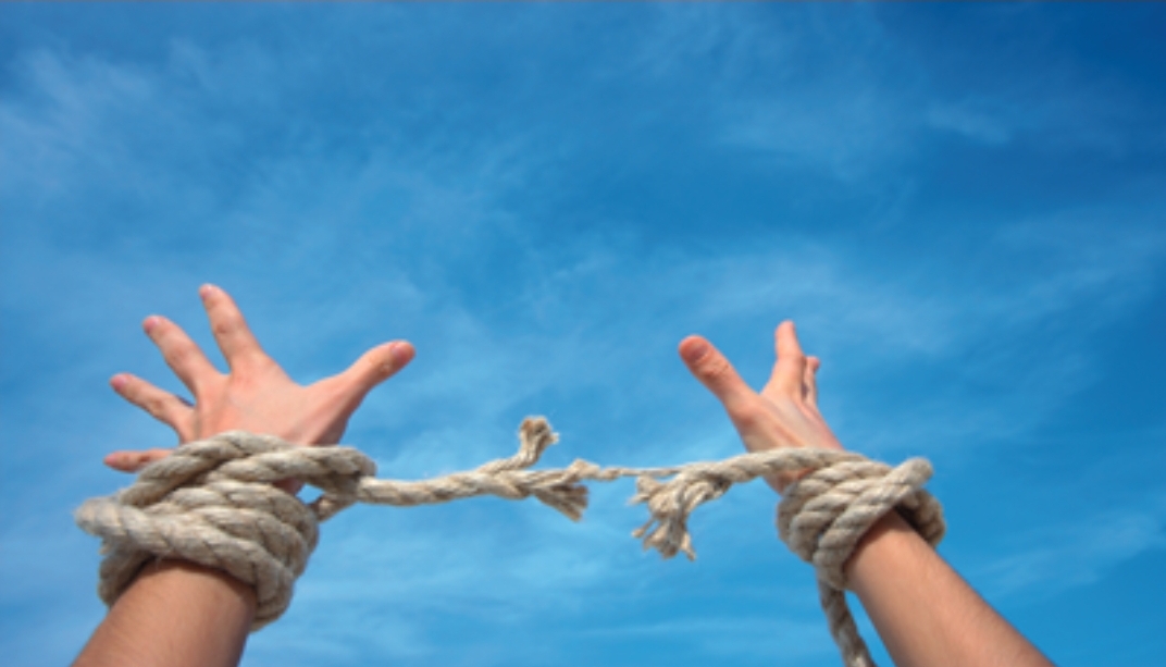 64 في المائة من المغاربة يرغبون برفع القيود عن حريات الإختيار والجنس والرأي !