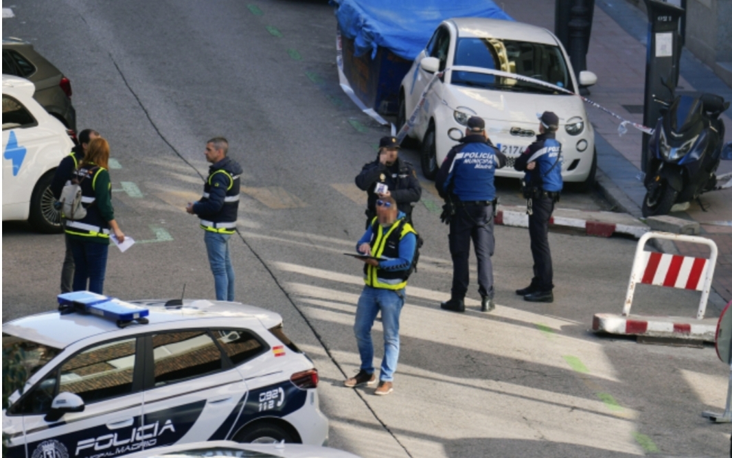 المخابرات المغربية تطارد في الخفاء تونسي حاول إغتيال مؤسس حزب فوكس المتطرف بمدريد