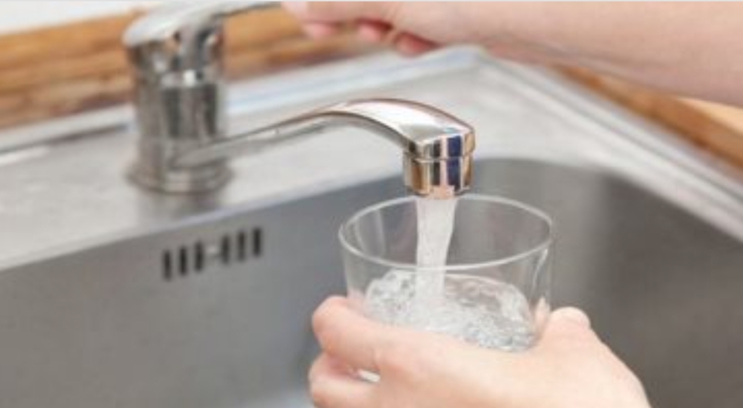 83 % من المغاربة يشربون “ماء الروبيني”