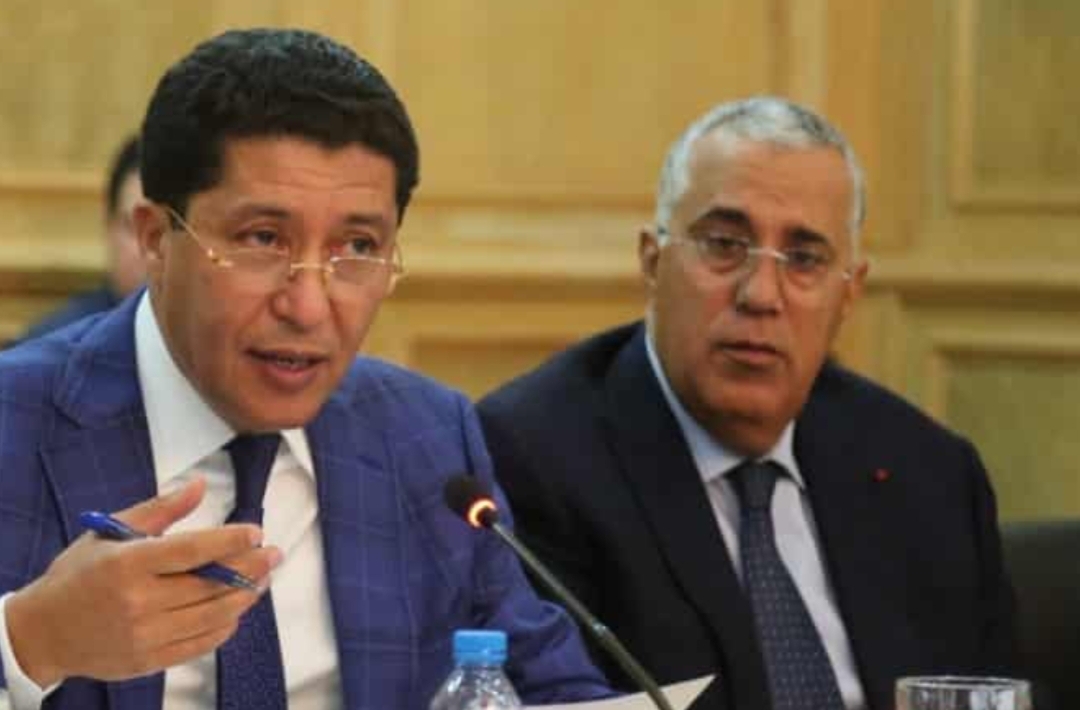 فيديو وصور :    “رقص وداس” … رئيس جهة الشرق عبد النبي بعيوي ينصب نفسه “ملكا” ويبني قصرا مشابها للقصور الملكية