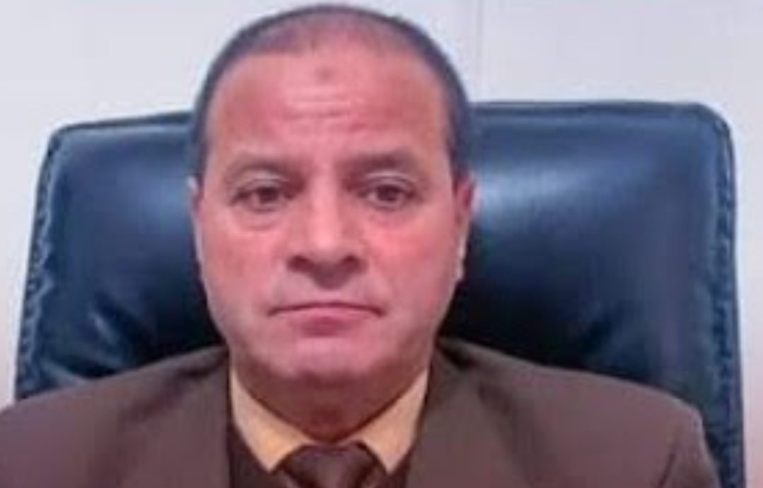 رئيس جماعة بني شيكر محمد أوراغ ، الفار من السجن ، والمبحوث عنه يتواجد في قلب الناظور وبعلم السلطة !