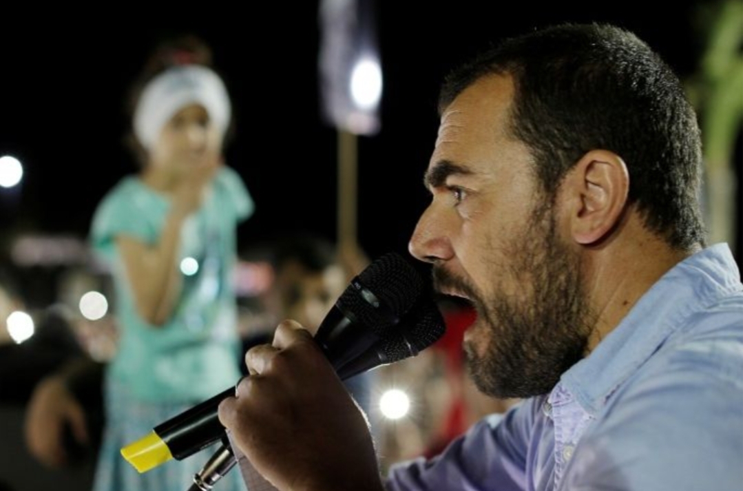 الشرطة القضائية تستمع للزفزافي ورفاقه داخل السجن بشأن إتهامات “العمالة للموساد”