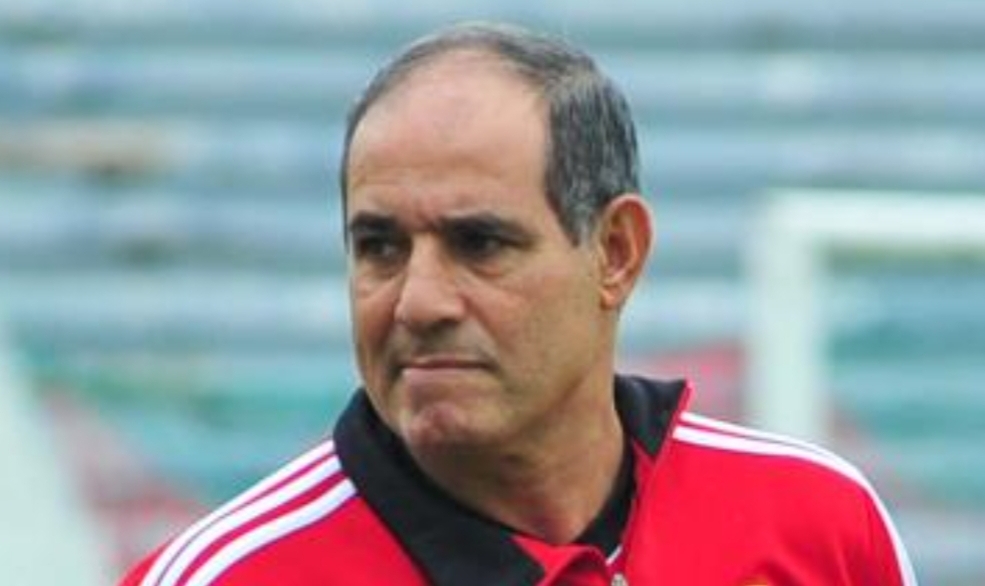 من الخرطوم إلى نيامي … تعيين بادو الزاكي مدربا لمنتخب ينافس المنتخب المغربي في إقصائيات كأس العالم