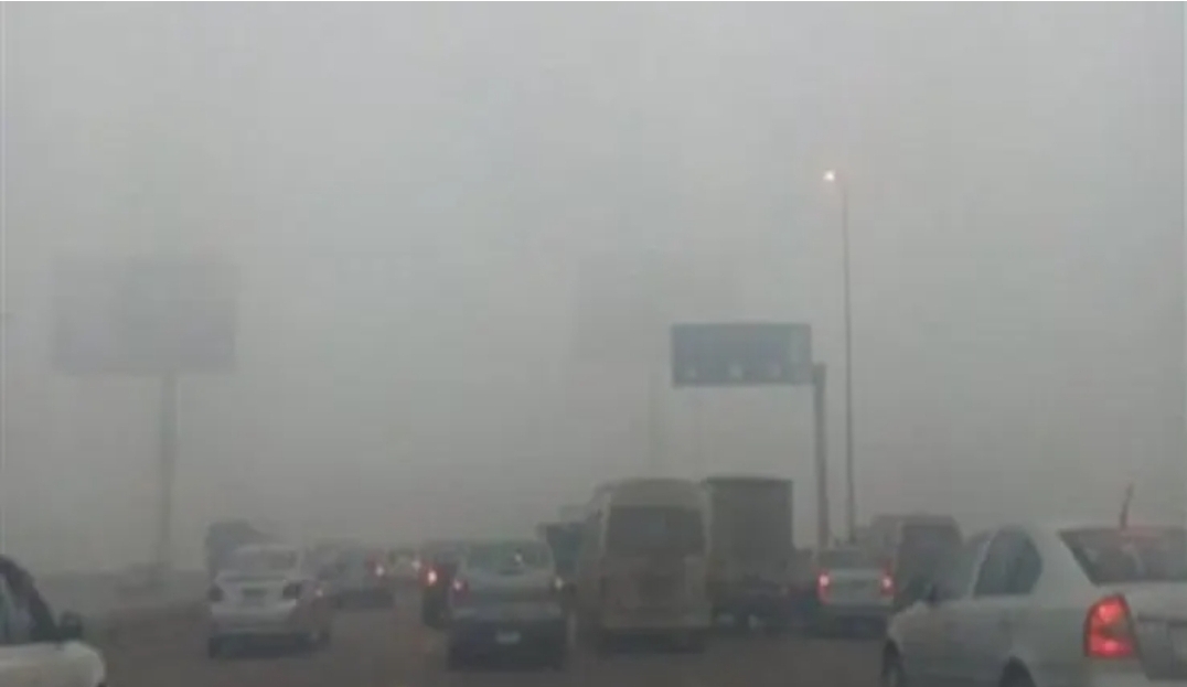 طقس الأحد :      بارد نوعا ما ، مع تشكل كتل ضبابية محلية كثيفة